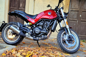 Benelli Leoncino 500 Trail - 3.000 km. Patente A2