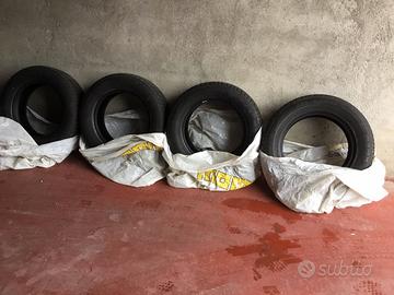 Pneumatici invernali 225/65r17