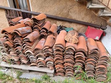 Tegole in terracotta antica