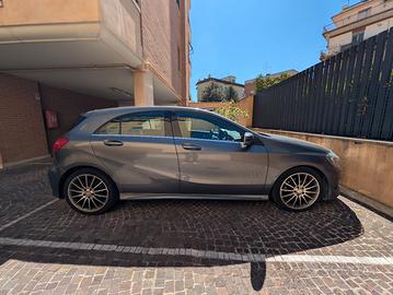 mercedes classe A180 v176 Premium 
