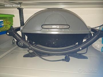 Weber Q2400 2200W Griglia Elettrica da Terra