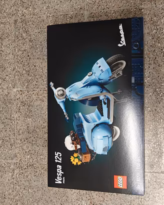 LEGO Icons 10298 Vespa 125