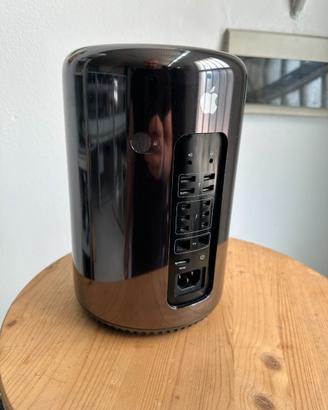 Apple Mac Pro 2013 cestino 64 gb ram 500 ssd