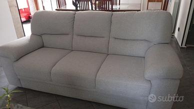 Divano nuovo