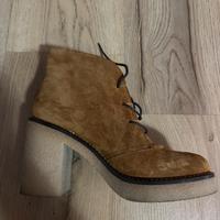 Stivaletti in camoscio marrone con tacco nr 37