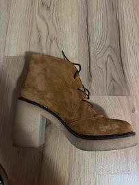 Stivaletti in camoscio marrone con tacco nr 37