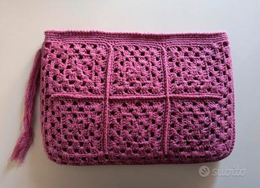 Pochette all’uncinetto