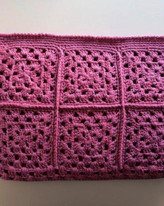 Pochette all’uncinetto