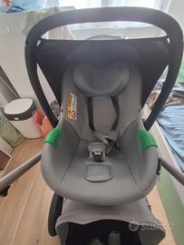 Trio Kinderkraft MOOV AIR 2 + Base ISOFIX