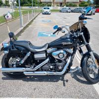 Harley-Davidson Dyna Street Bob - 2011