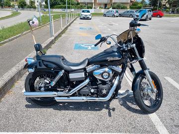 Harley-Davidson Dyna Street Bob - 2011