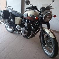 Triumph Bonneville T100