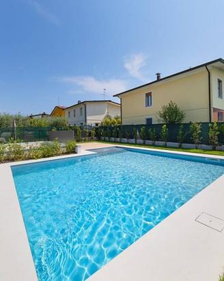 Appartamento di 181 m² con 4 locali a Padenghe sul