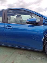 Porta anteriore dx nuda TOYOTA YARIS del 2016