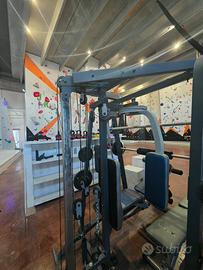 ATTREZZO MULTIFUNZIONE PALESTRA 