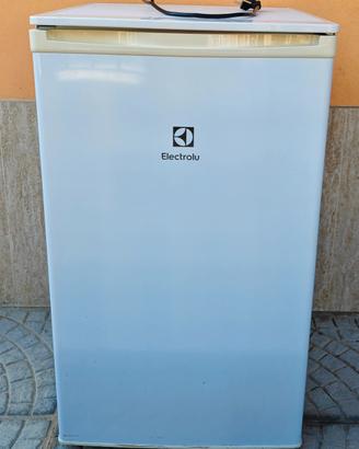 Frigo a 1p da tavolo