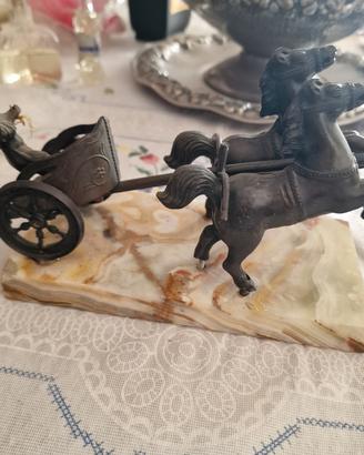 biga romana su pietra 