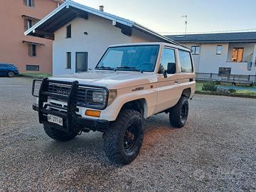 Toyota Land cruiser kzj 70 