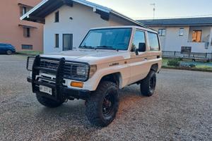 Toyota Land cruiser kzj 70 