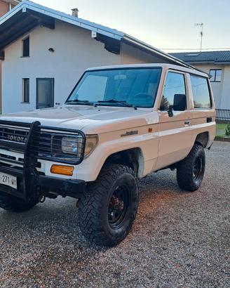 Toyota Land cruiser kzj 70 