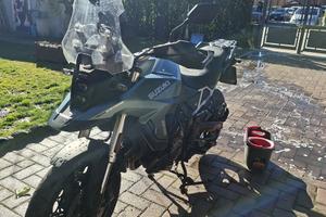 Suzuki v-strom 800se