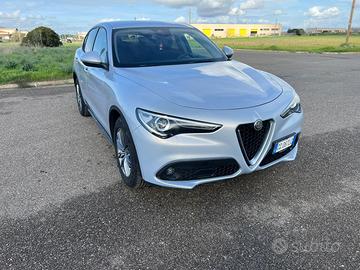 Alfa Romeo Stelvio 2021 190cv RWD