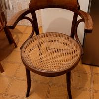 Poltroncina modello Thonet modello 233