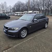 BMW Serie 3 320i E90 benzina