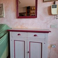 Ingresso con cassetto e specchio 