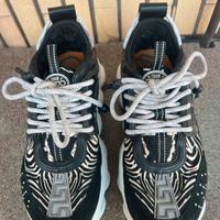 Versace chain reaction