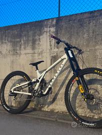 COMMENCAL SUPREME DH V5.1