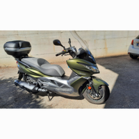 Vendo kawasakj j 300