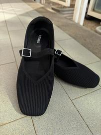 Black Mary Jane Ballet Flats – VIVAIA 🖤