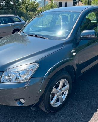 Toyota RAV 4 RAV4 2.2 D-4D 177 CV Sol Plus