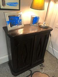 Antico mobile legno massello umbro capiente