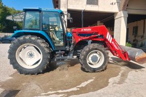trattore new Holland 7840 con pala