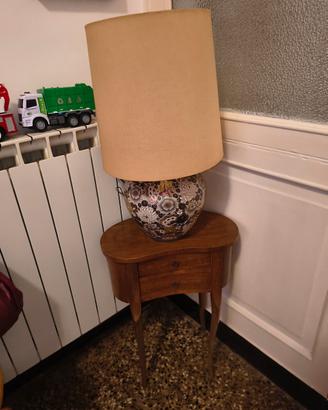 Splendida abat-jour in ceramica dipinta + comò. 