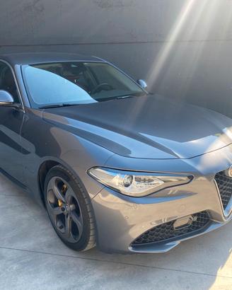 ALFA ROMEO GIULIA 2.2 - 190CV (A72)