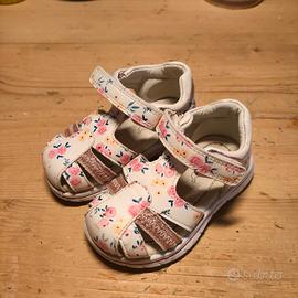 Sandaletti bambina taglia 22