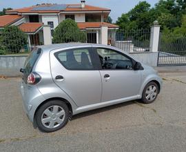 TOYOTA Aygo 1ª serie - 2011