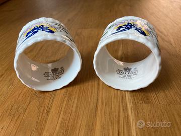 Portatovaglioli in porcellana