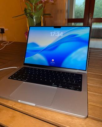 MacBook Pro 14’’ Apple M3 16 GB di RAM