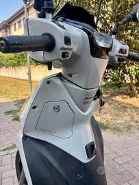 scooter kimko gt s 300 abs