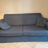 Divano letto a tre posti