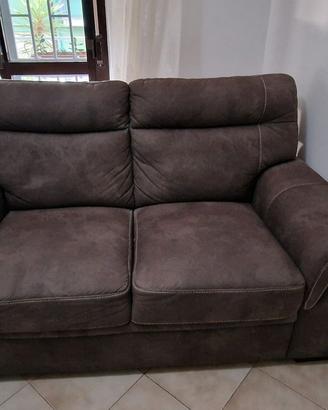 Divano 2 posti e tapis roulant