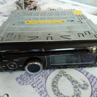 Autoradio sinto CD Clarion non funzionante