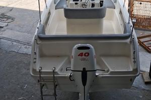 BARCA A MOTORE OPEN 5,70m (motore Honda 40hp)