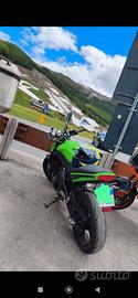 Kawasaki er6n 2012