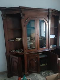 Cristalliera mobile soggiorno antico