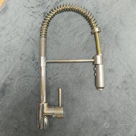 Miscelatore professionale con doccetta